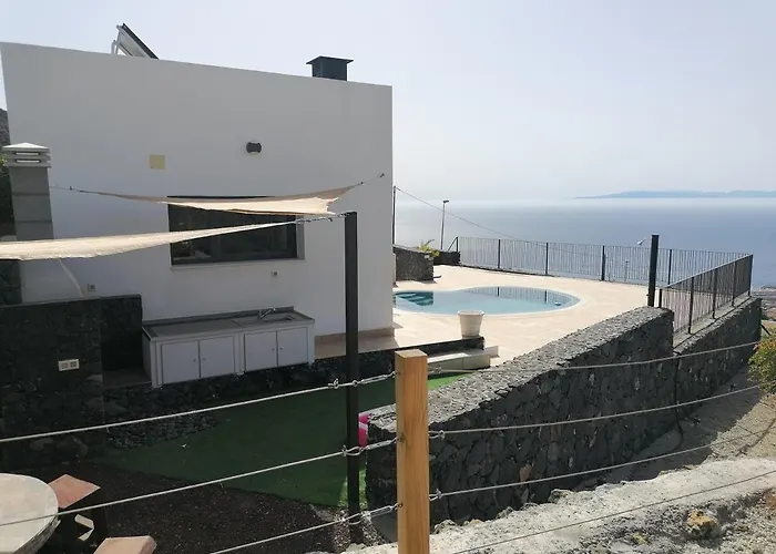 Villa “La Florida” - Wonderful Views - Pool - Wifi